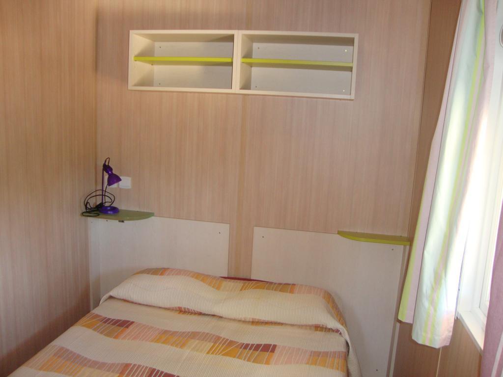 Camping Residence Chalet La Pomposa Terrazzoni Bonifacio  Pokoj fotografie